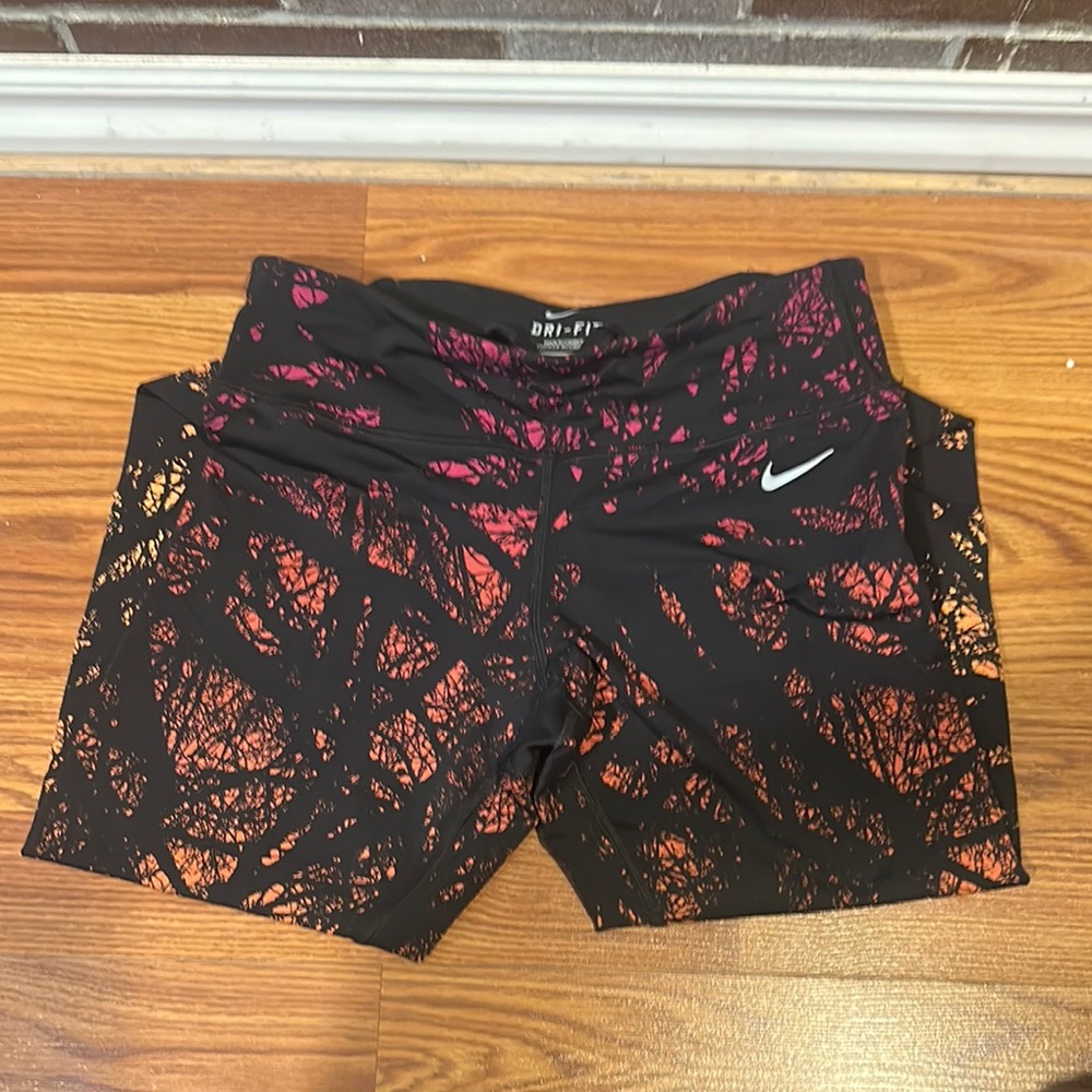 Nike Dry Fit Leggings - Picture 2 of 7